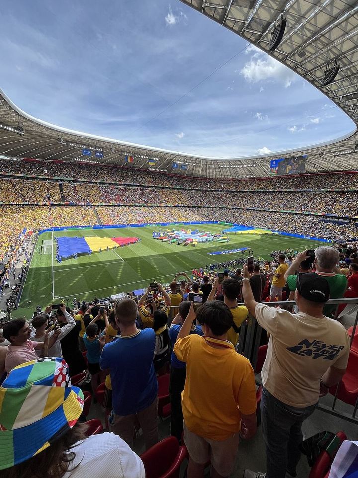 伟德体育 · 港口赛照（资料示意）